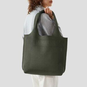 BNWT Vivaia Zahara Daily Tote (Pro Version)